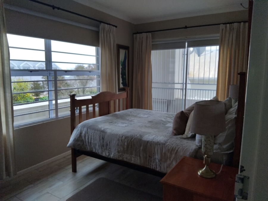 5 Bedroom Property for Sale in Myburgh Park Western Cape